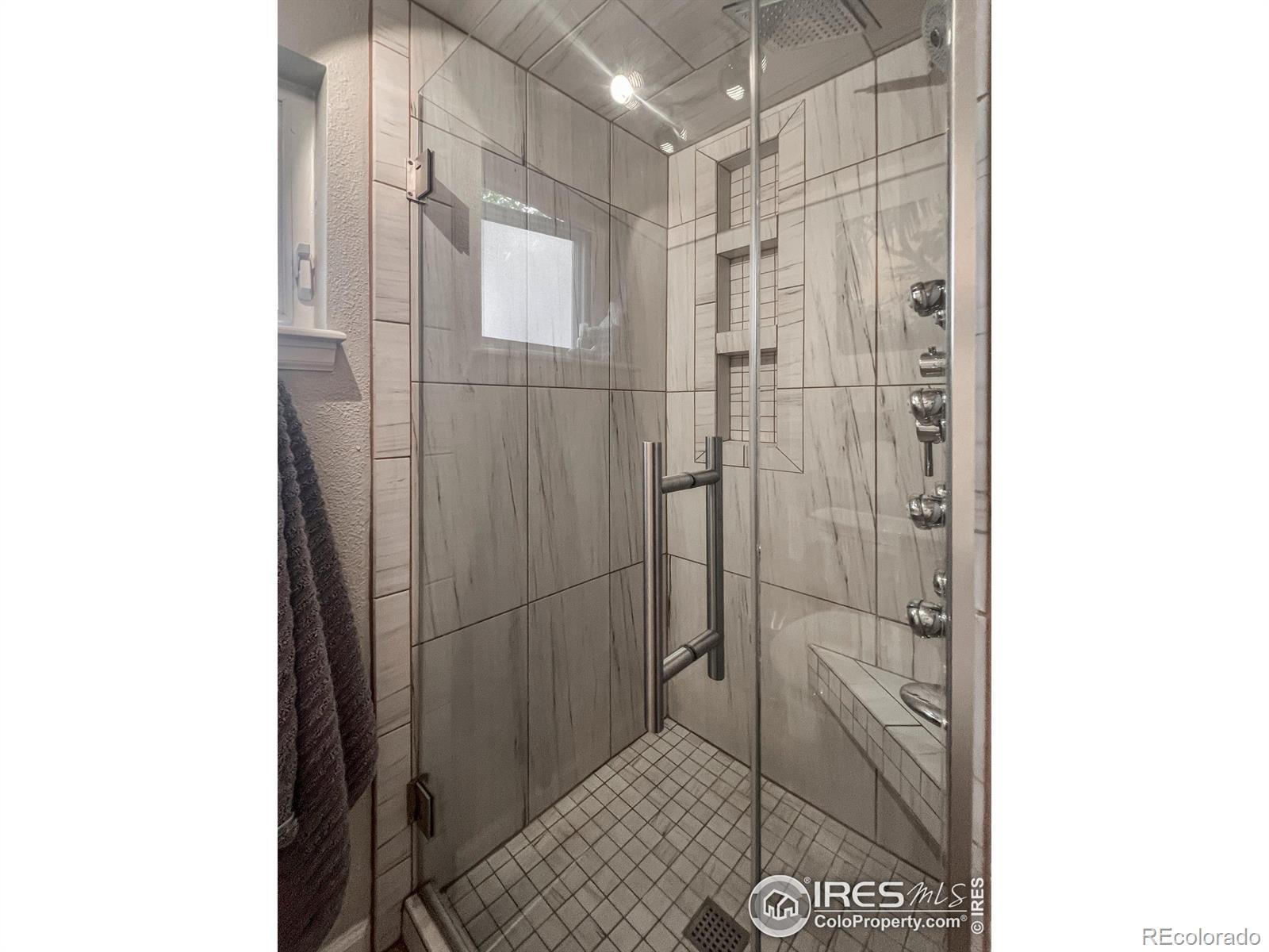 MLS Image #16 for 1561  belmont drive,longmont, Colorado