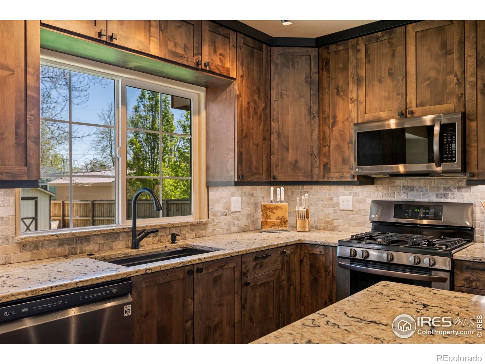 MLS Image #10 for 944  sitka court,loveland, Colorado