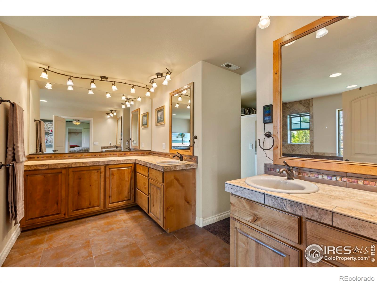 MLS Image #25 for 944  sitka court,loveland, Colorado
