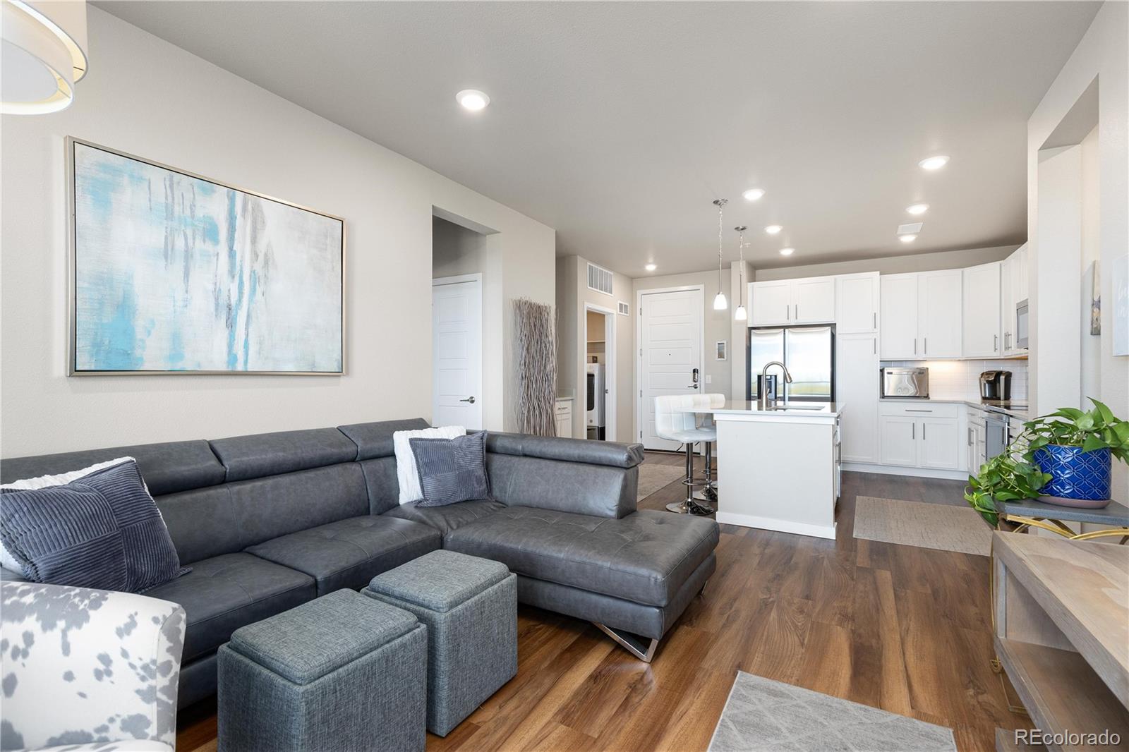 MLS Image #11 for 420 e fremont place,centennial, Colorado
