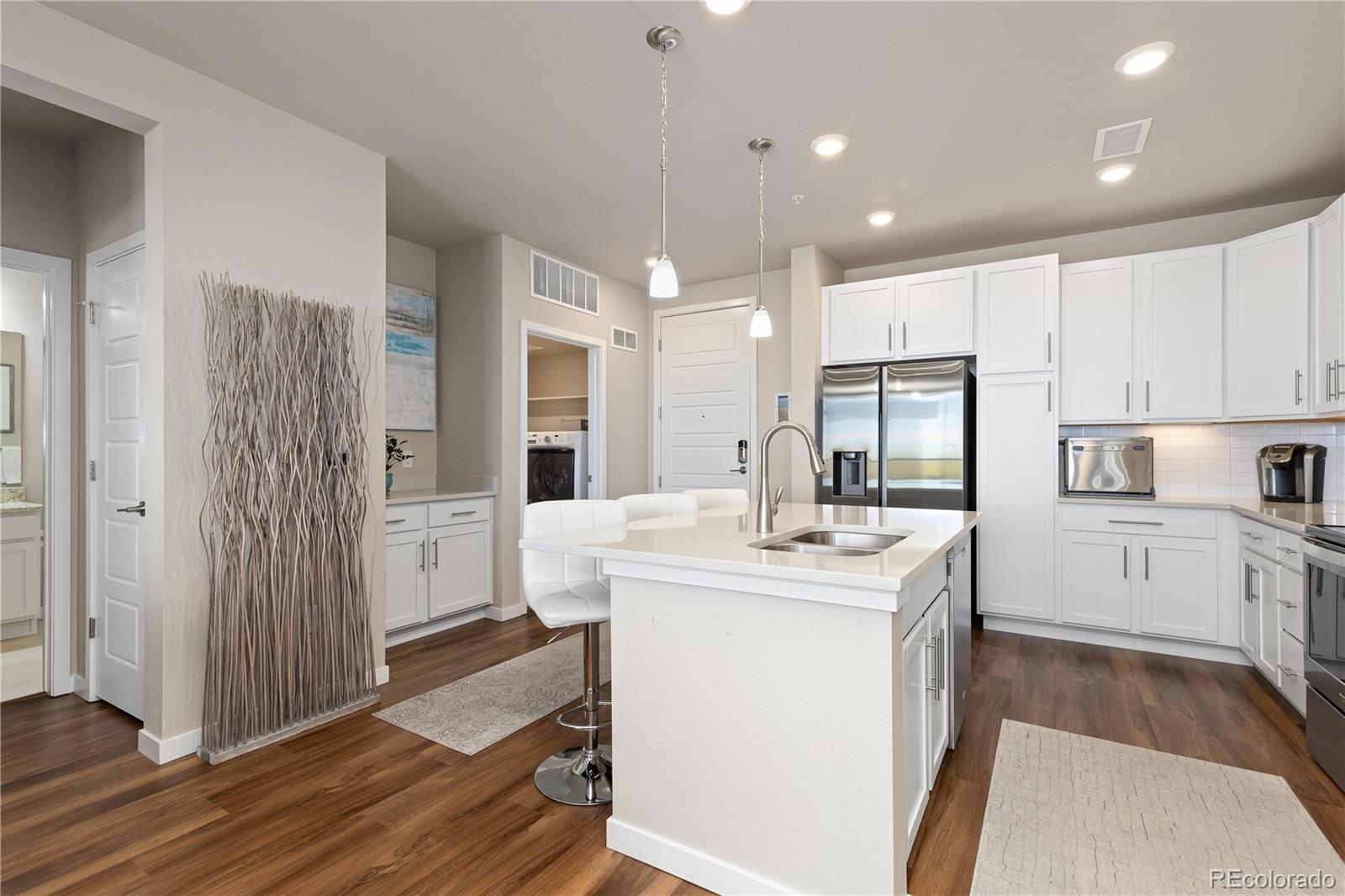 MLS Image #5 for 420 e fremont place,centennial, Colorado