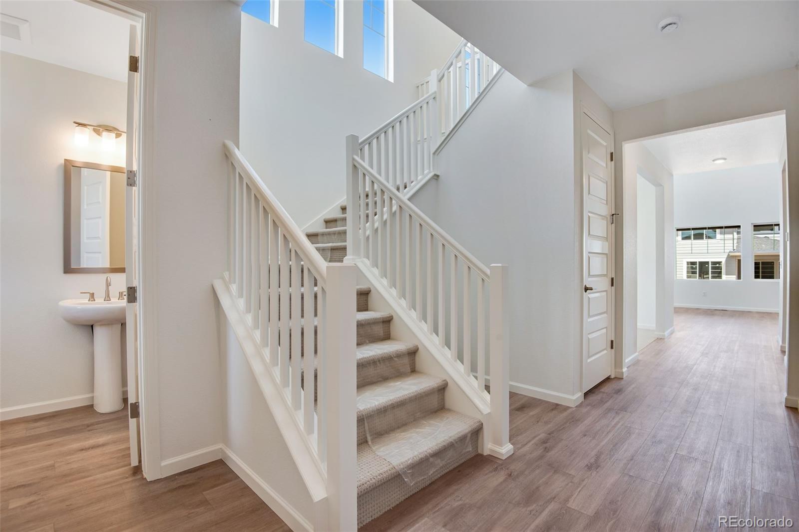 MLS Image #12 for 24563 e 34th avenue,aurora, Colorado