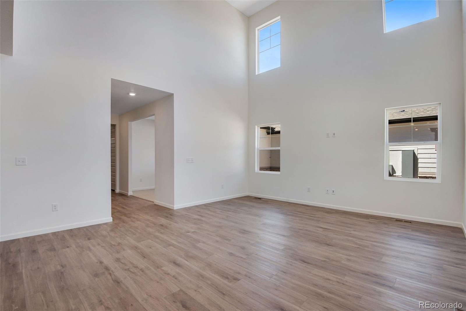 MLS Image #16 for 24563 e 34th avenue,aurora, Colorado