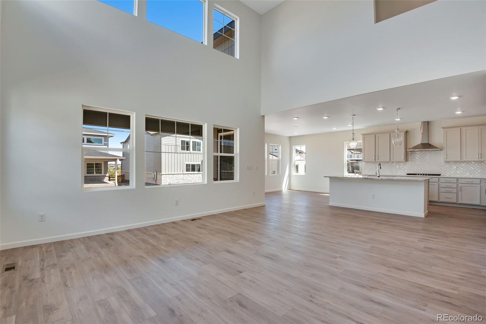 MLS Image #18 for 24563 e 34th avenue,aurora, Colorado