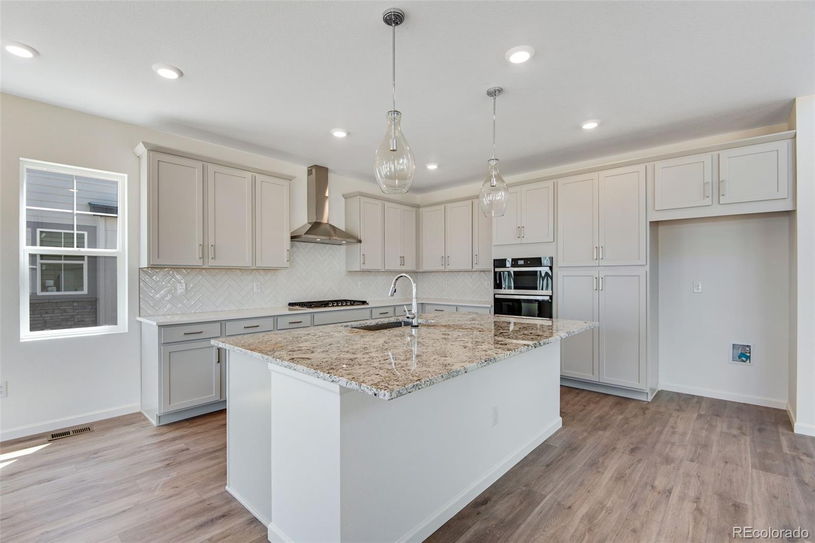 MLS Image #21 for 24563 e 34th avenue,aurora, Colorado