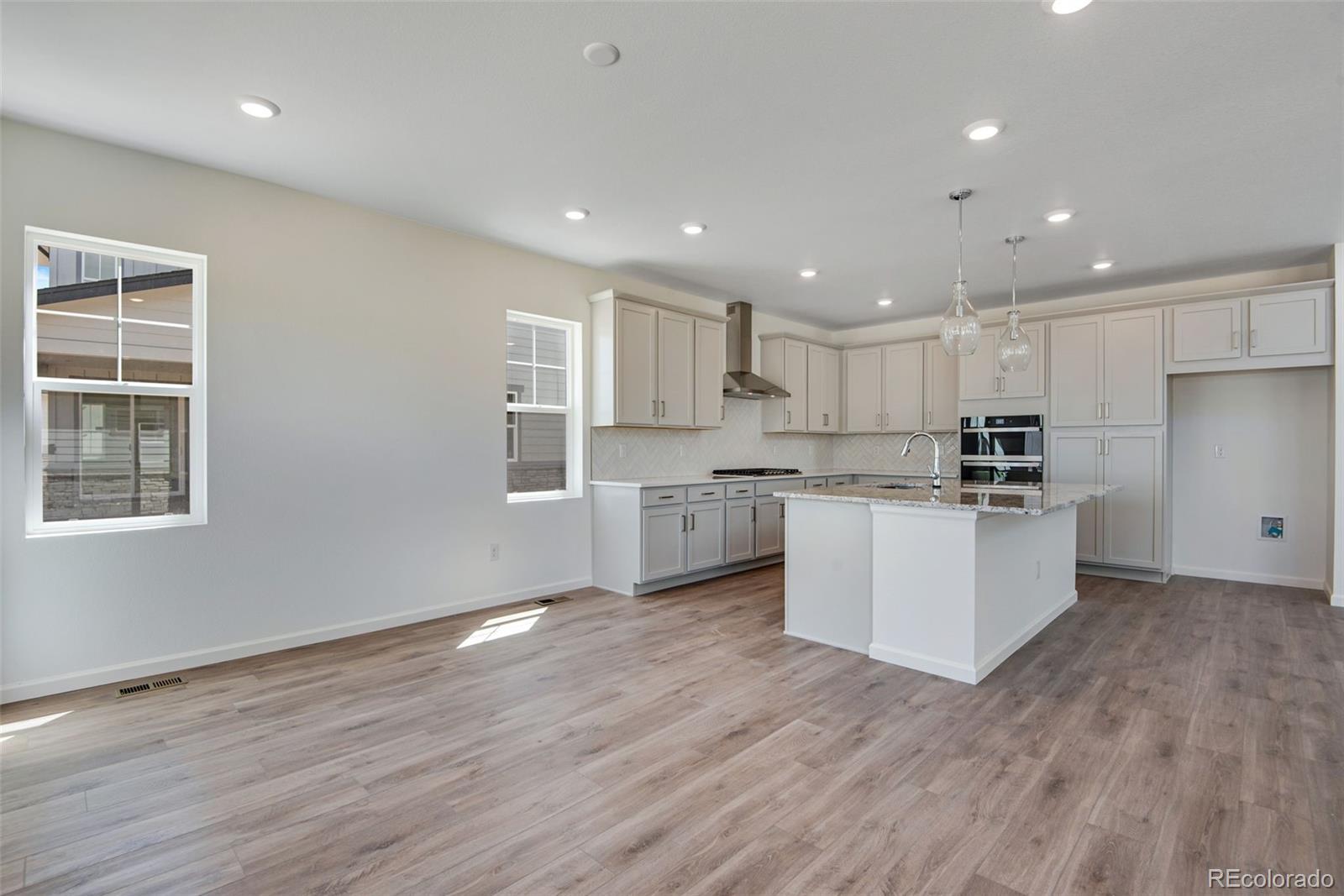 MLS Image #27 for 24563 e 34th avenue,aurora, Colorado