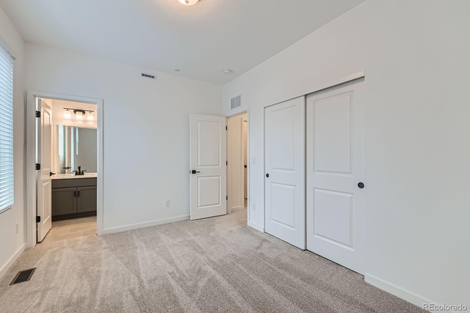 MLS Image #18 for 1755  peak loop,broomfield, Colorado