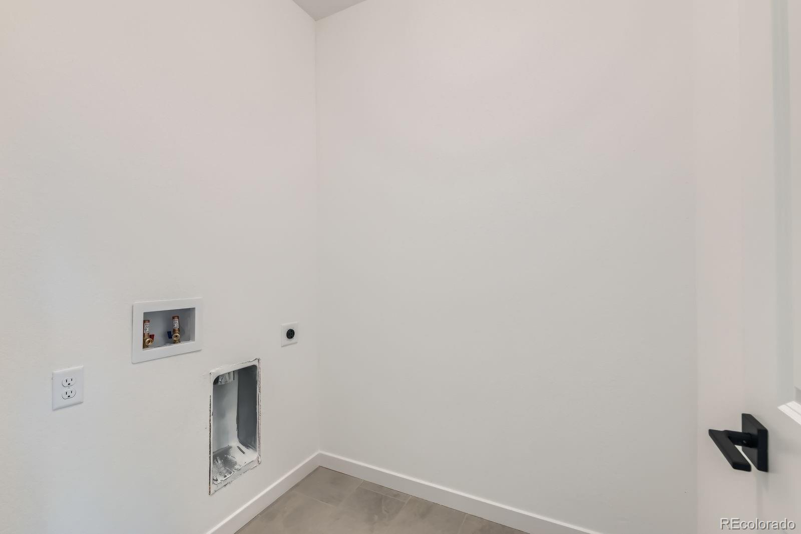 MLS Image #20 for 1755  peak loop,broomfield, Colorado