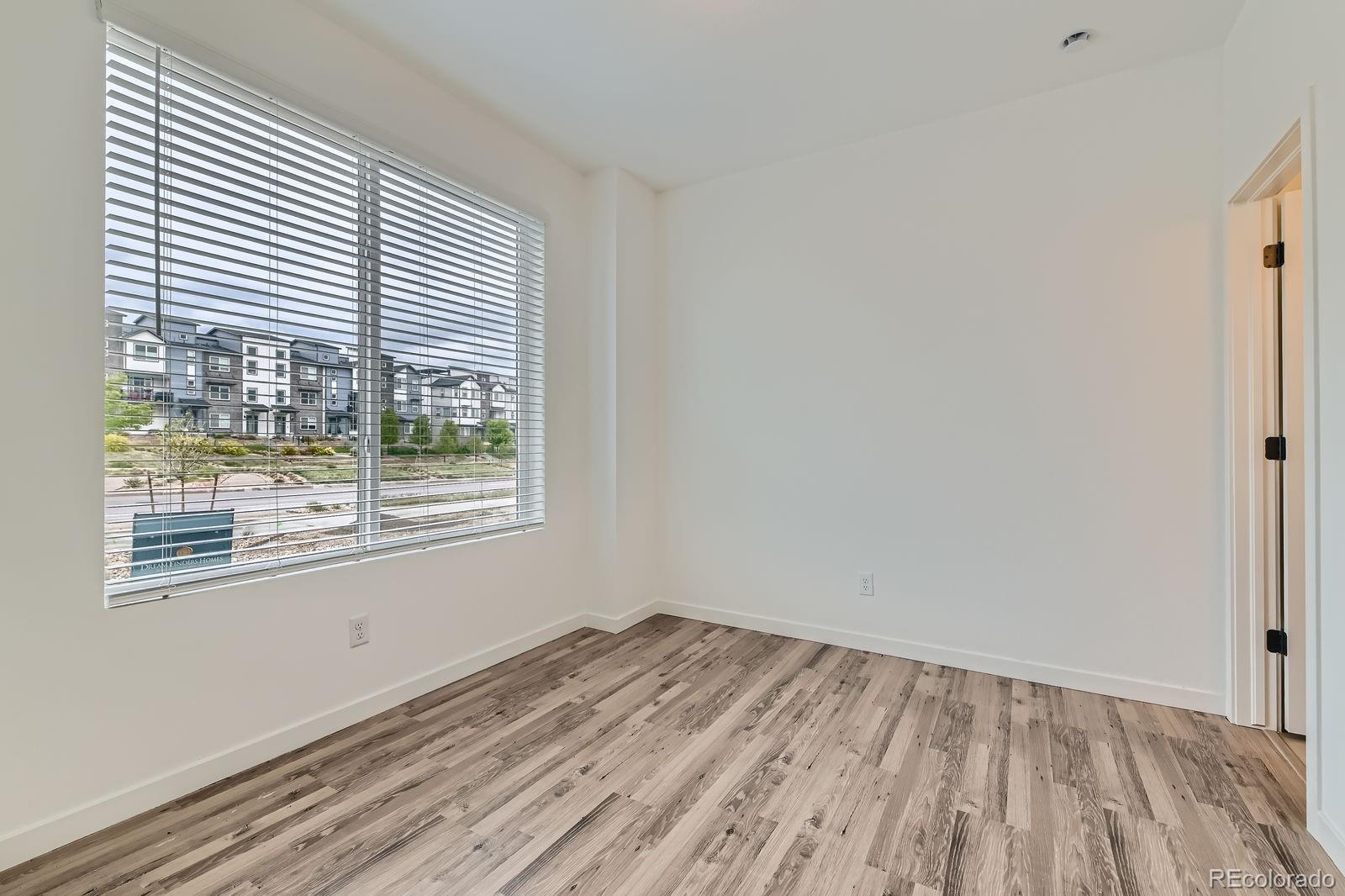 MLS Image #22 for 1755  peak loop,broomfield, Colorado