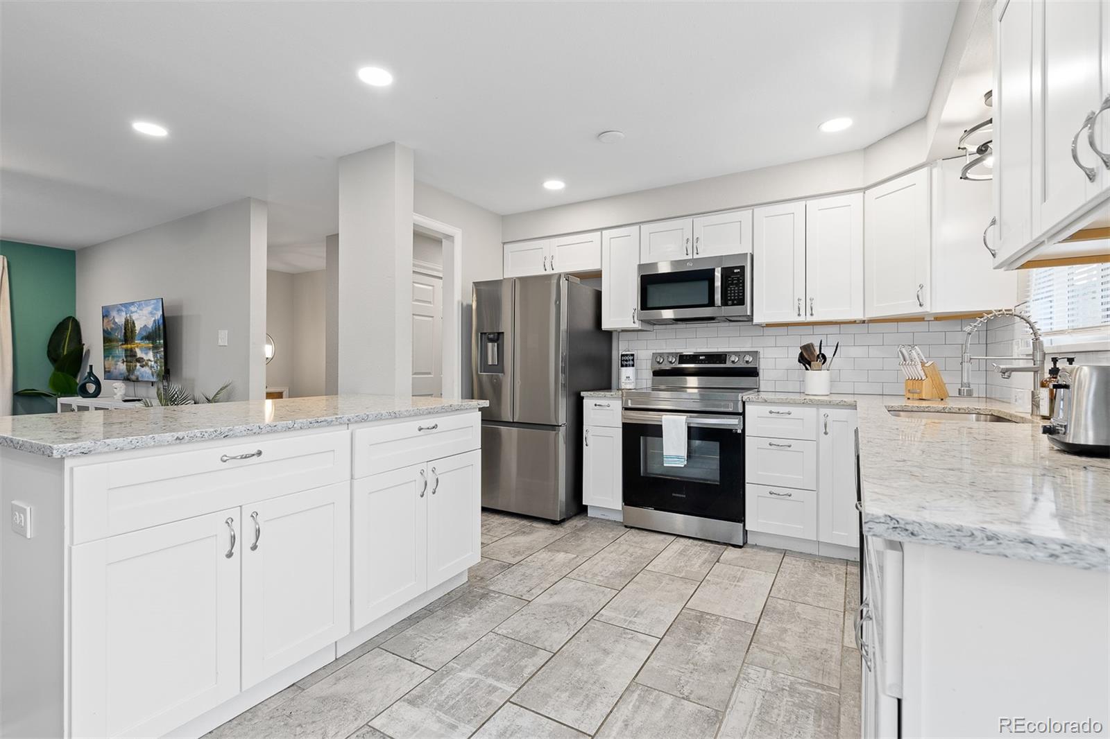 MLS Image #10 for 8506  eaton street,arvada, Colorado