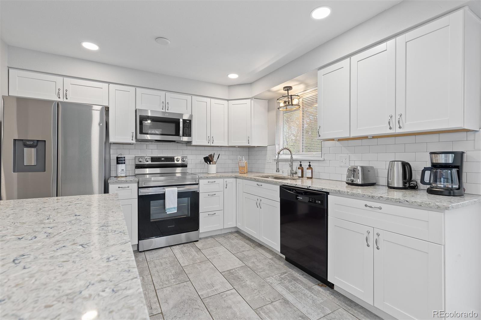 MLS Image #11 for 8506  eaton street,arvada, Colorado