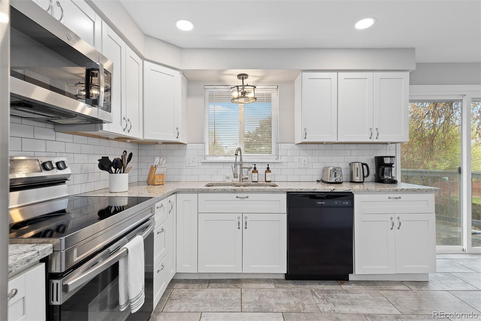 MLS Image #14 for 8506  eaton street,arvada, Colorado