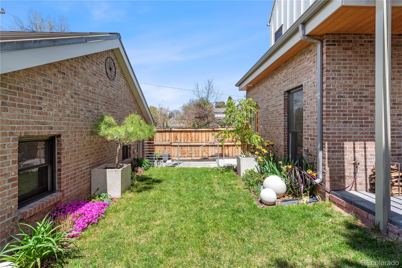 MLS Image #23 for 501 s race street,denver, Colorado
