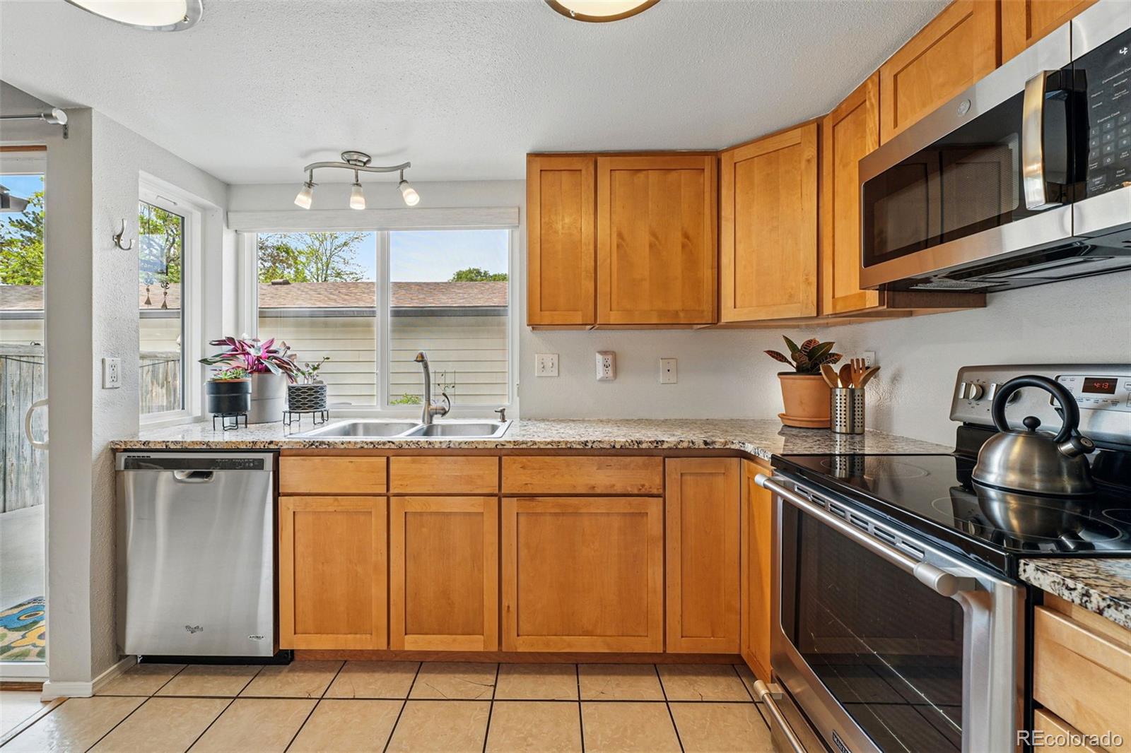 MLS Image #10 for 3571 s kittredge street,aurora, Colorado