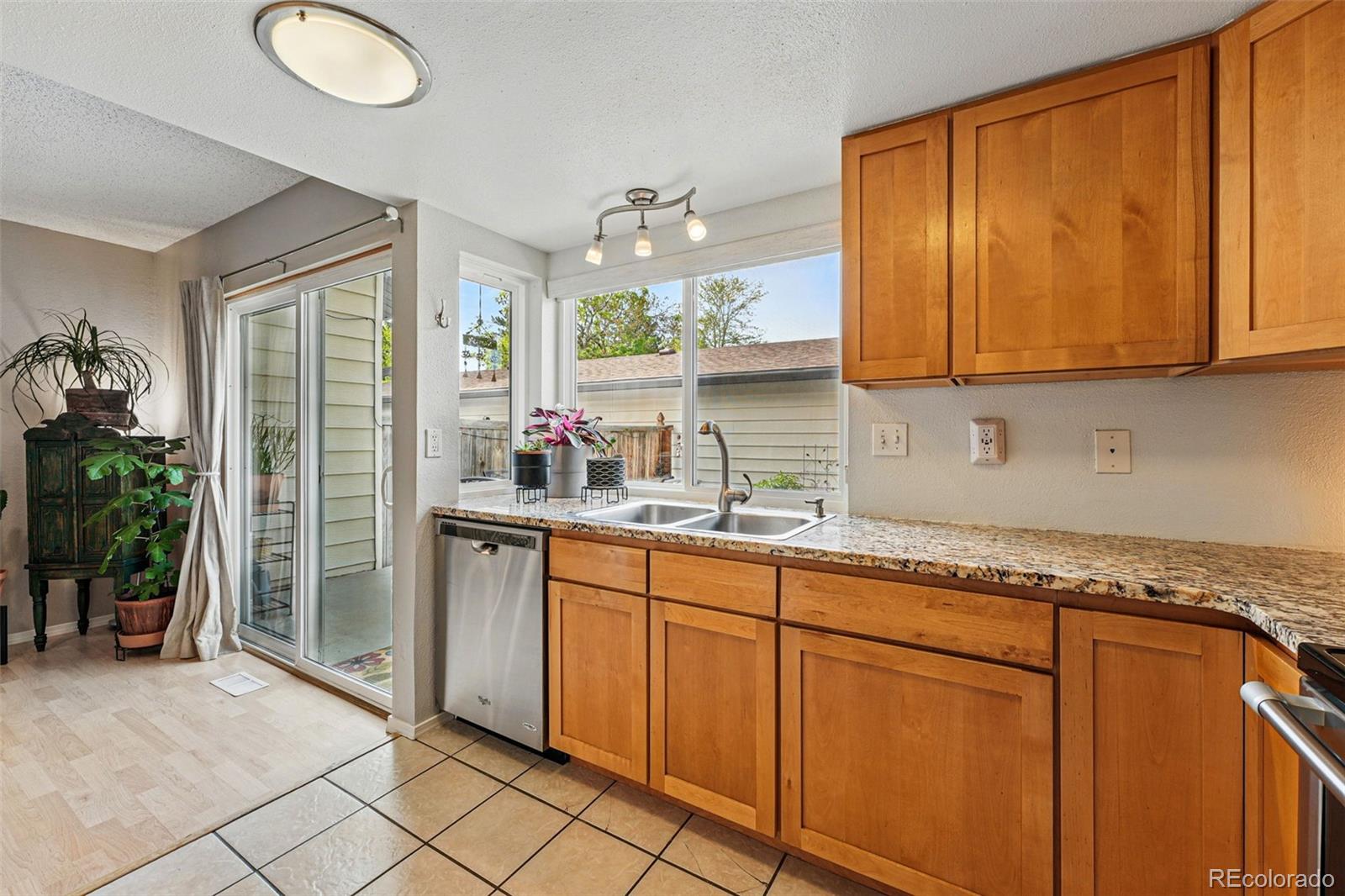 MLS Image #12 for 3571 s kittredge street,aurora, Colorado