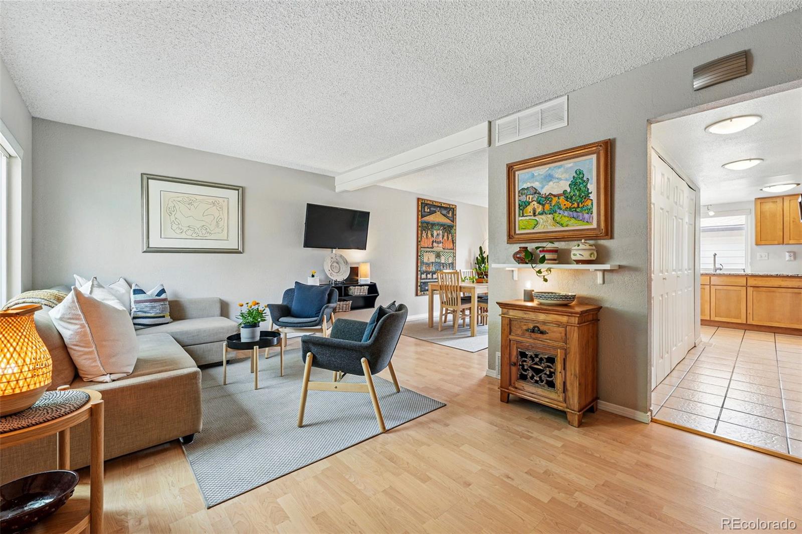 MLS Image #3 for 3571 s kittredge street,aurora, Colorado