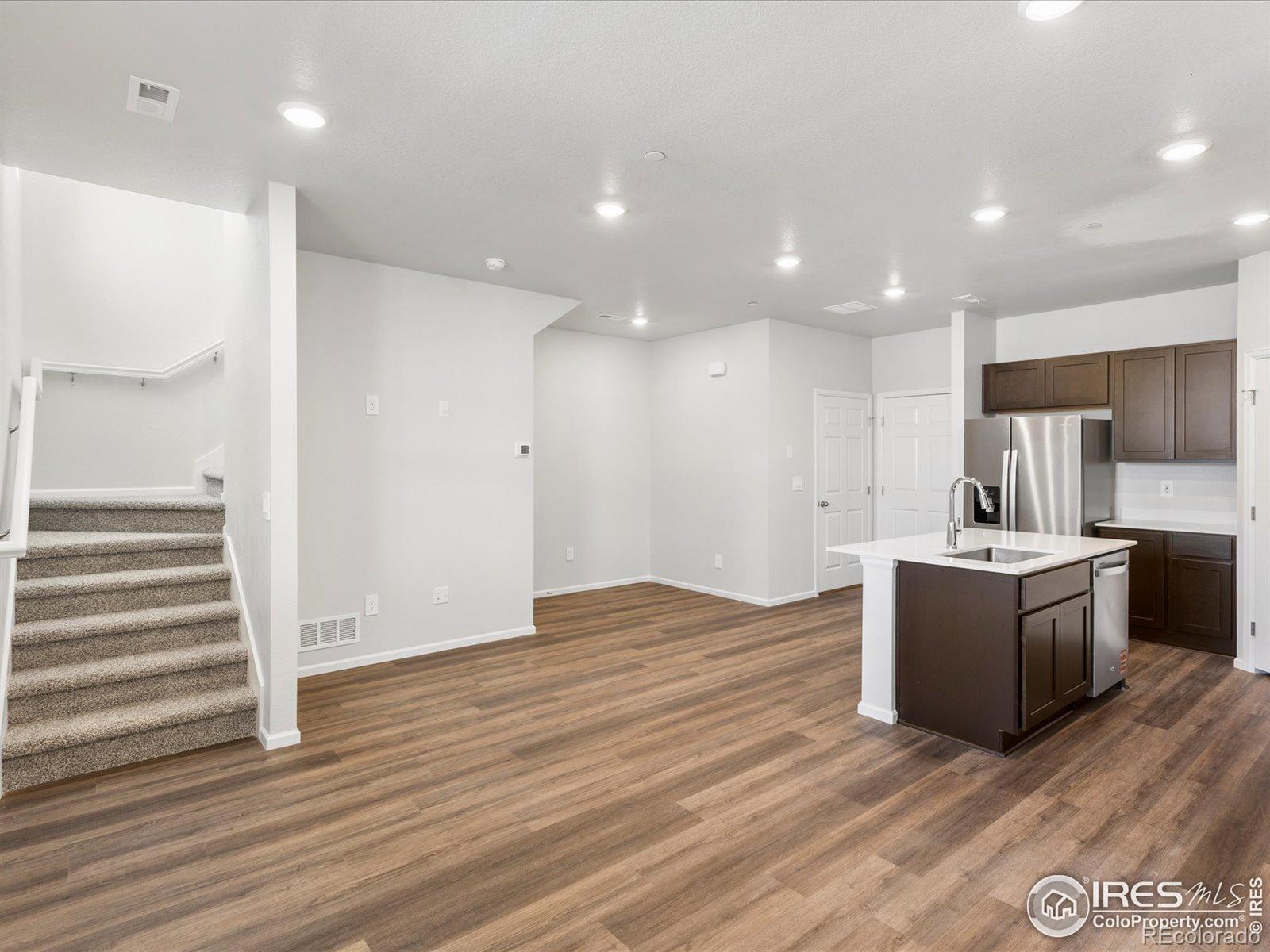 MLS Image #4 for 1618  river place drive,windsor, Colorado
