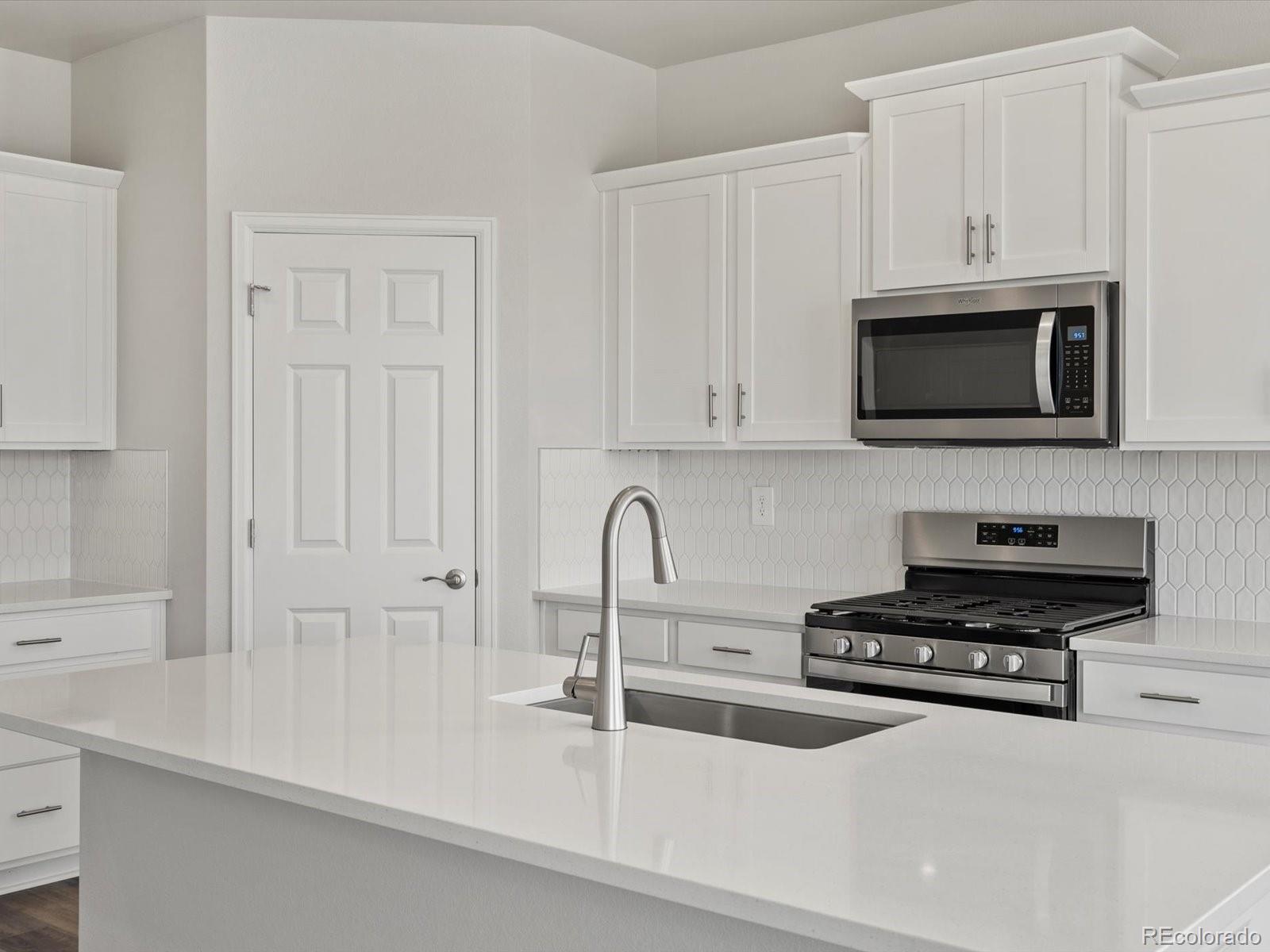 MLS Image #7 for 1975 s coolidge way,aurora, Colorado