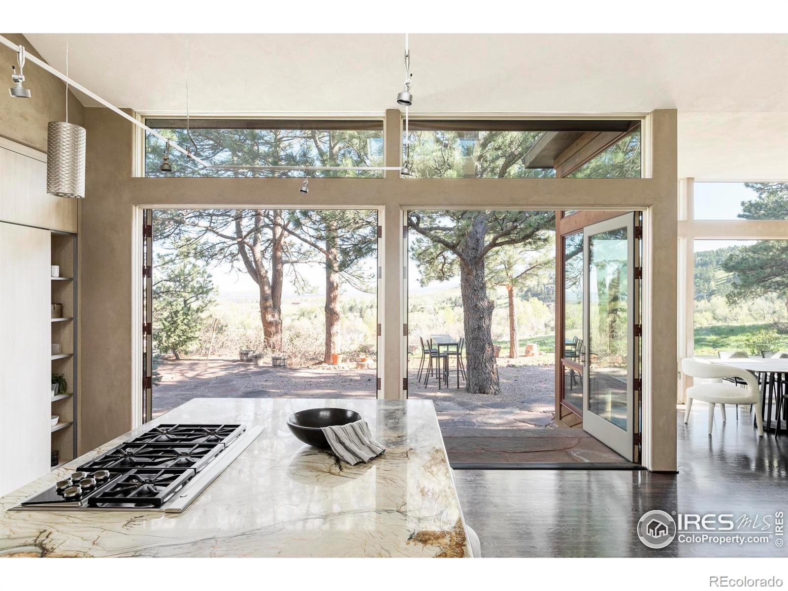 MLS Image #3 for 2848 s lakeridge trail,boulder, Colorado