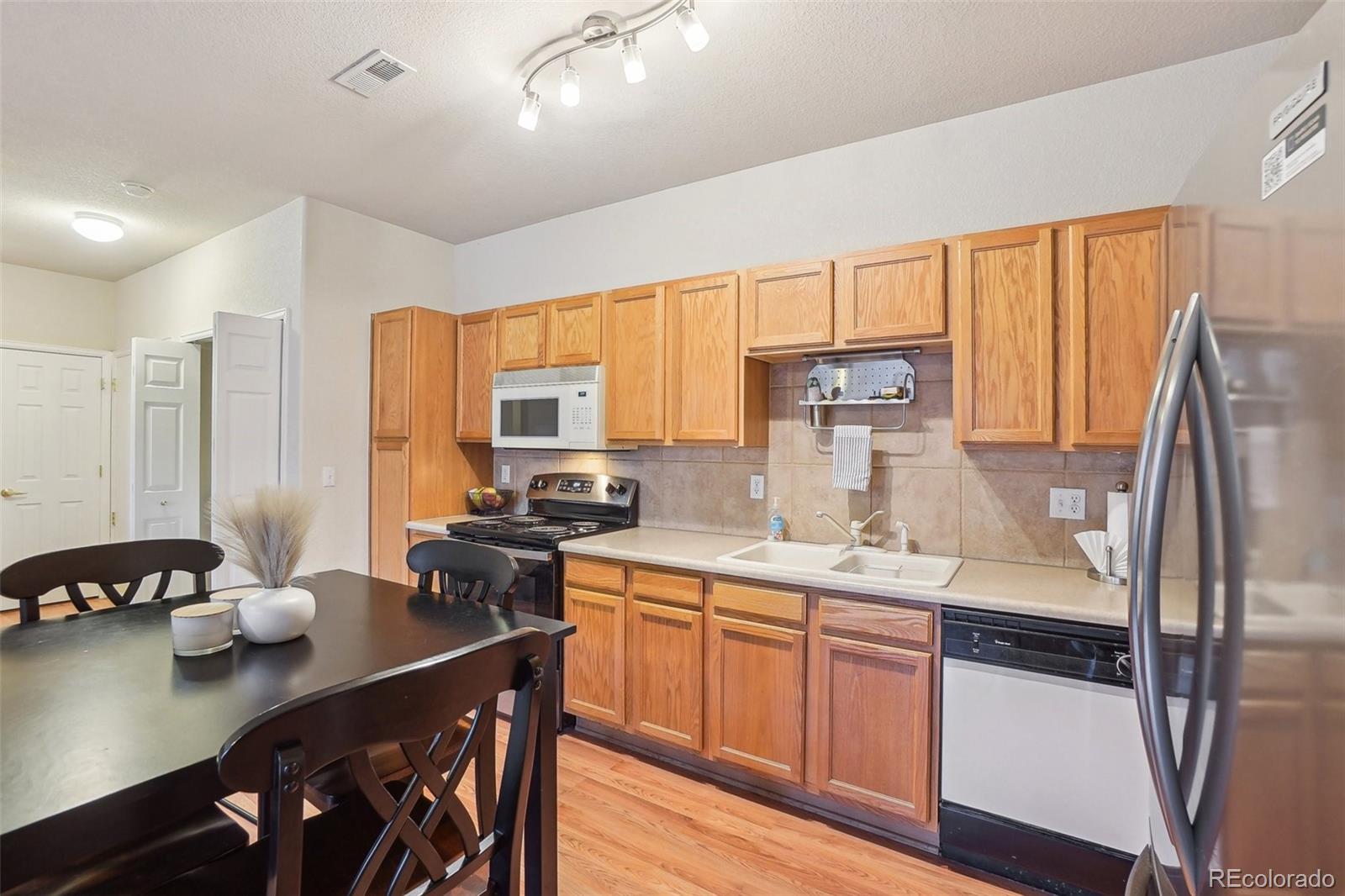 MLS Image #10 for 7160 s wenatchee way,aurora, Colorado