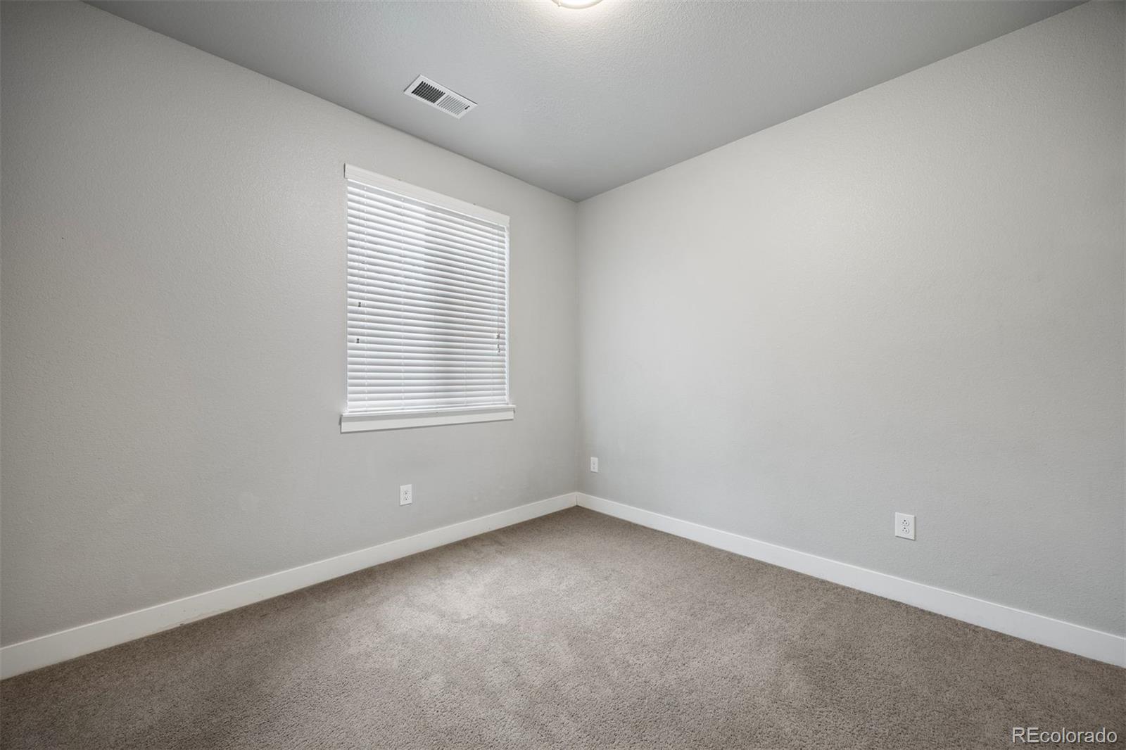 MLS Image #16 for 981 s sable boulevard,aurora, Colorado