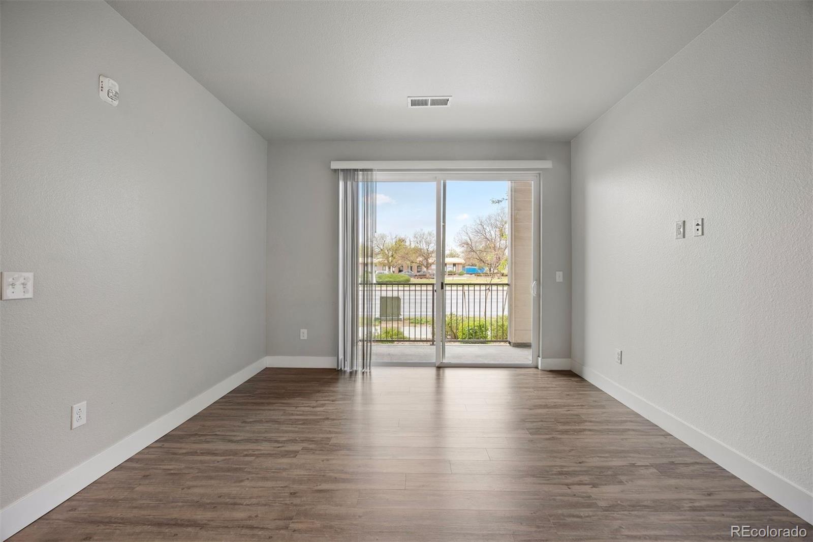 MLS Image #8 for 981 s sable boulevard,aurora, Colorado