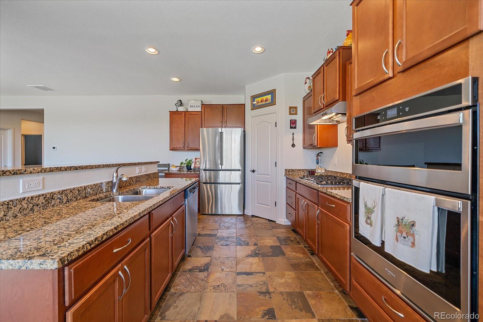 MLS Image #11 for 42073  colonial trail,elizabeth, Colorado