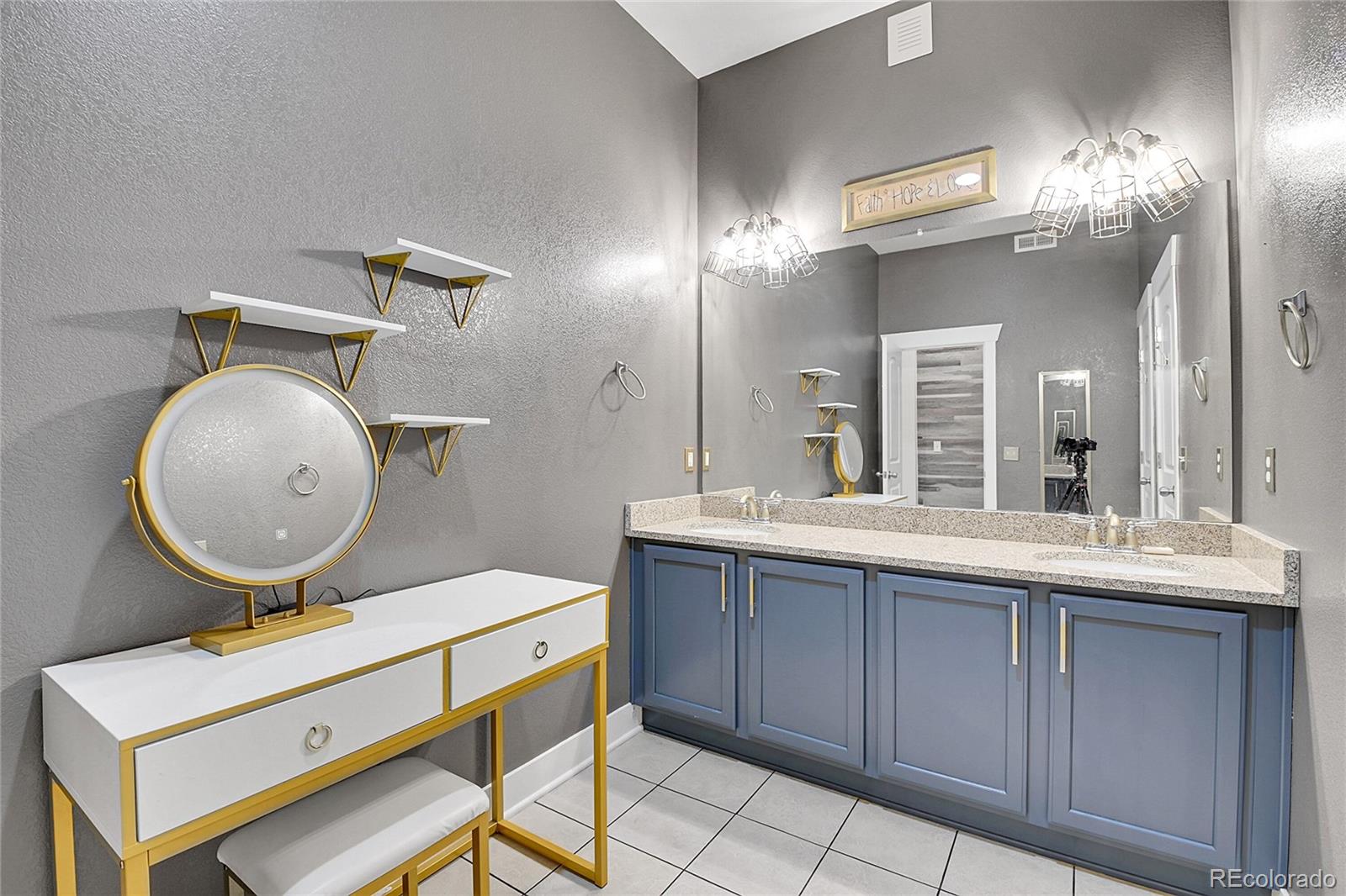 MLS Image #17 for 8056 e 35th avenue,denver, Colorado