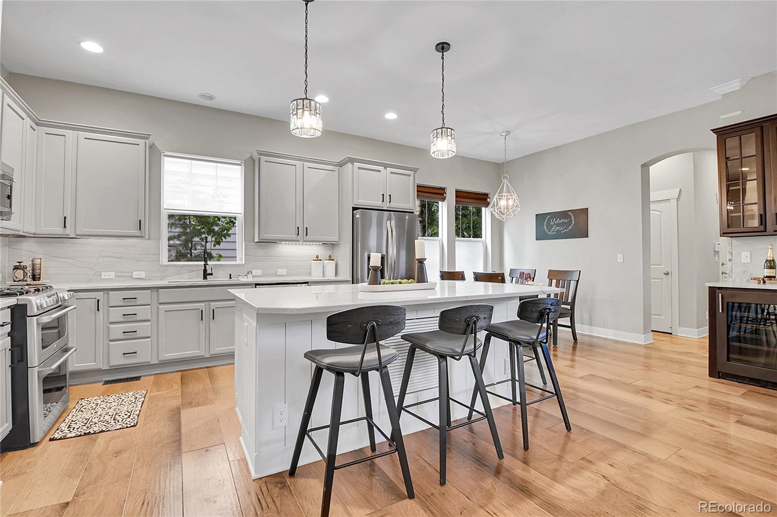 MLS Image #5 for 8056 e 35th avenue,denver, Colorado