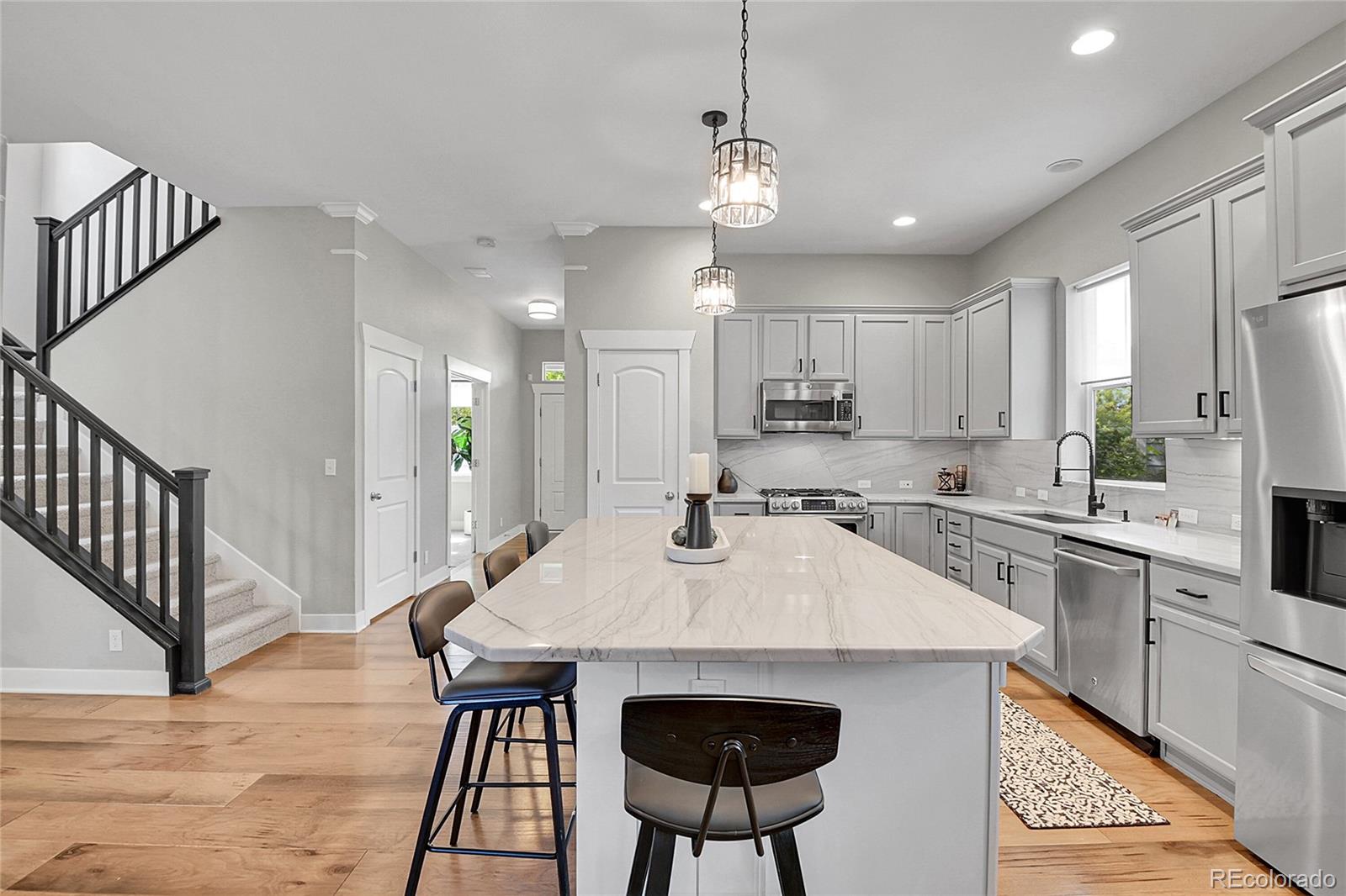 MLS Image #6 for 8056 e 35th avenue,denver, Colorado