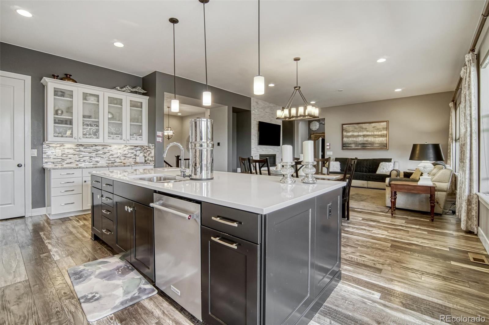MLS Image #11 for 15804  elizabeth circle,thornton, Colorado