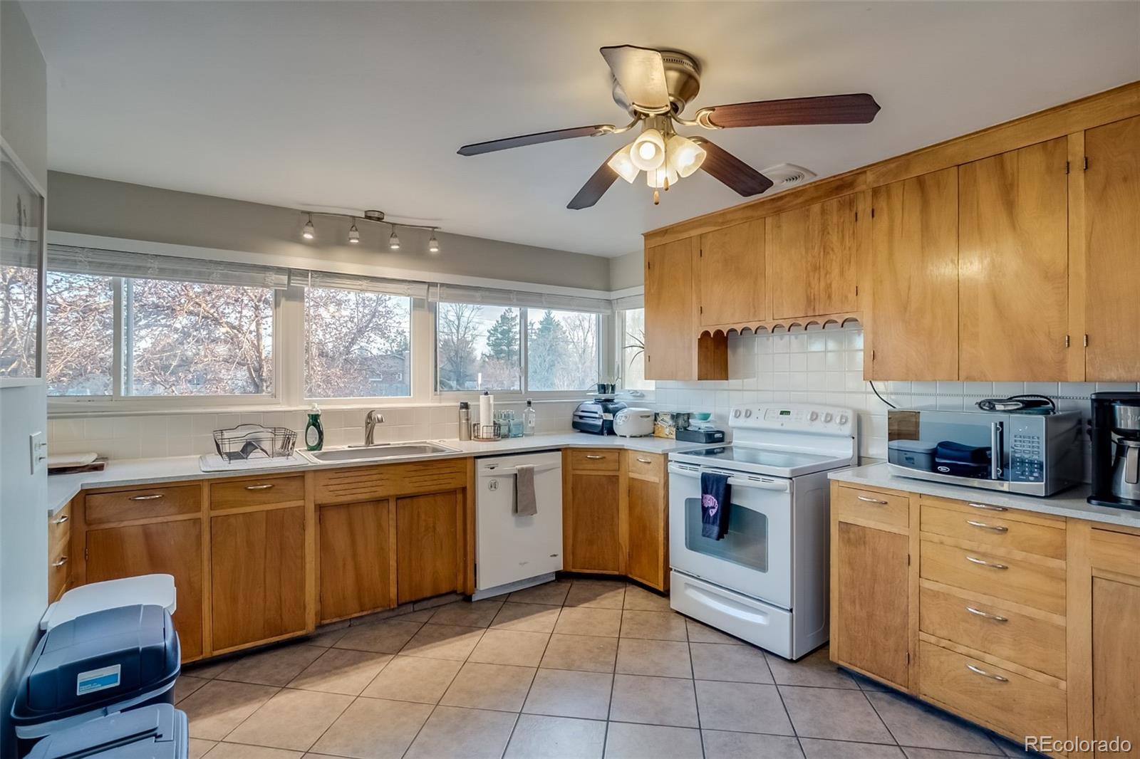 MLS Image #6 for 6095 w 47th avenue,wheat ridge, Colorado