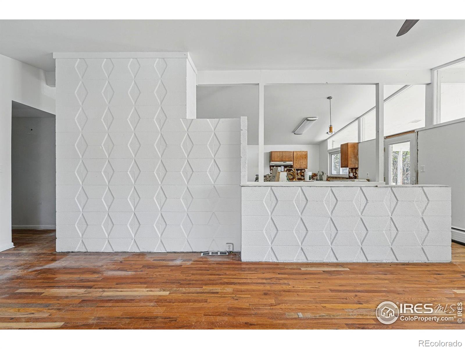 MLS Image #5 for 1573 s dexter way,denver, Colorado