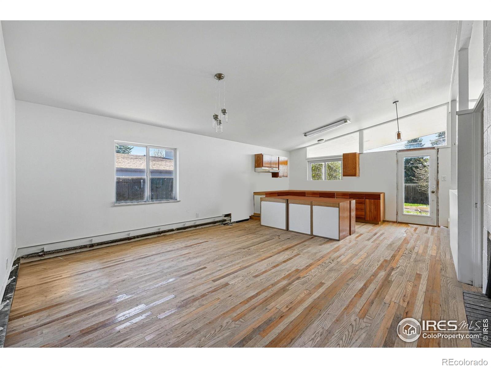 MLS Image #6 for 1573 s dexter way,denver, Colorado