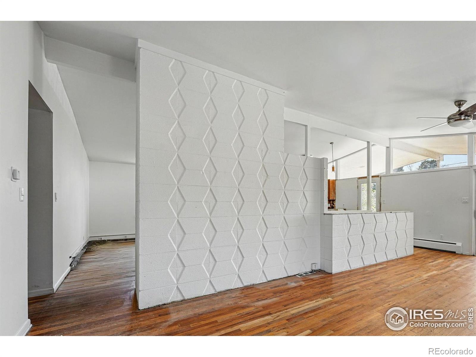 MLS Image #7 for 1573 s dexter way,denver, Colorado