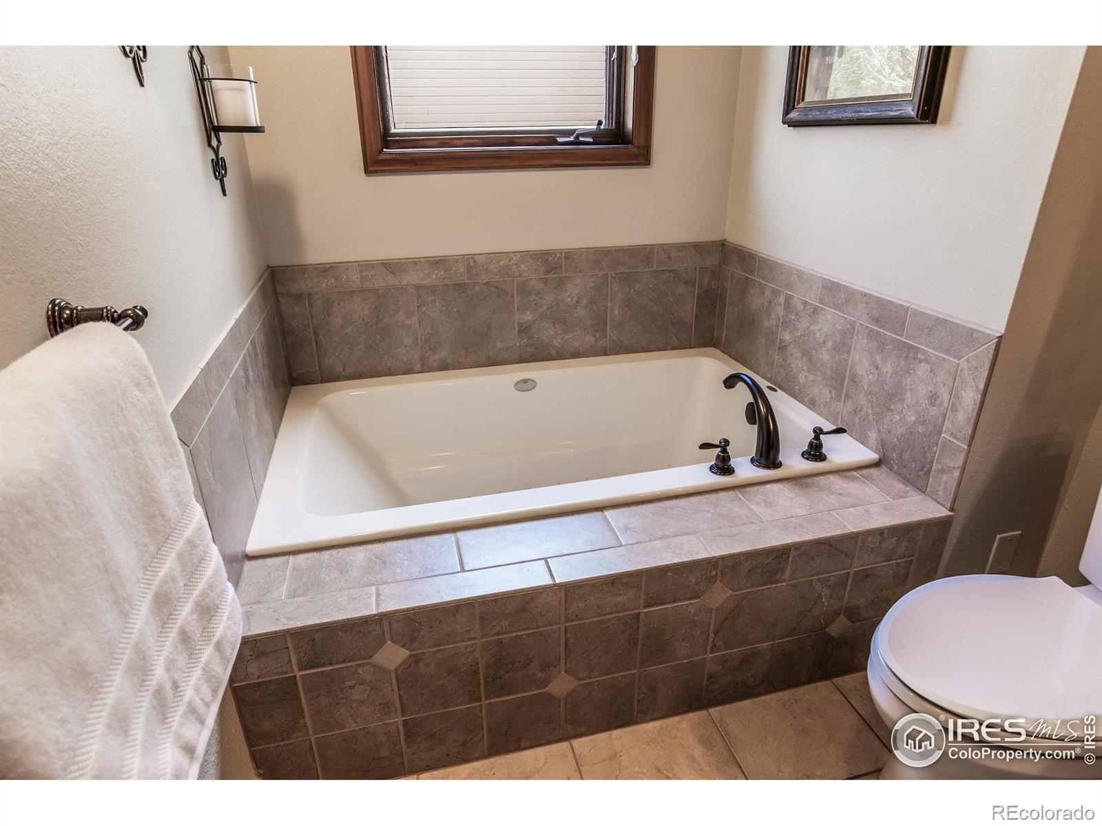 MLS Image #14 for 725  columbia road,fort collins, Colorado