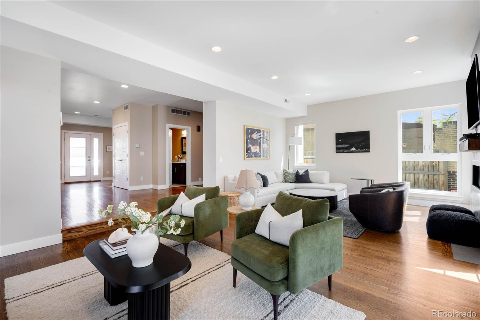 MLS Image #12 for 1265  niagara street,denver, Colorado