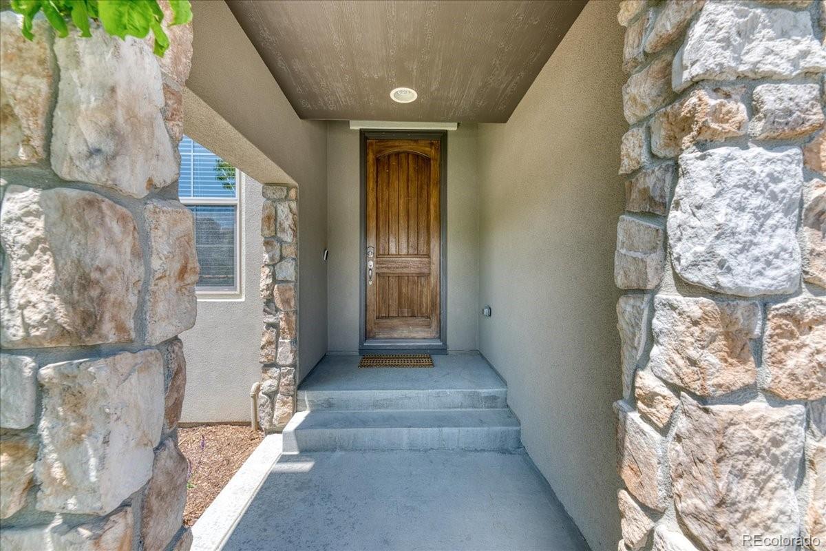 MLS Image #2 for 2347 s loveland street,lakewood, Colorado