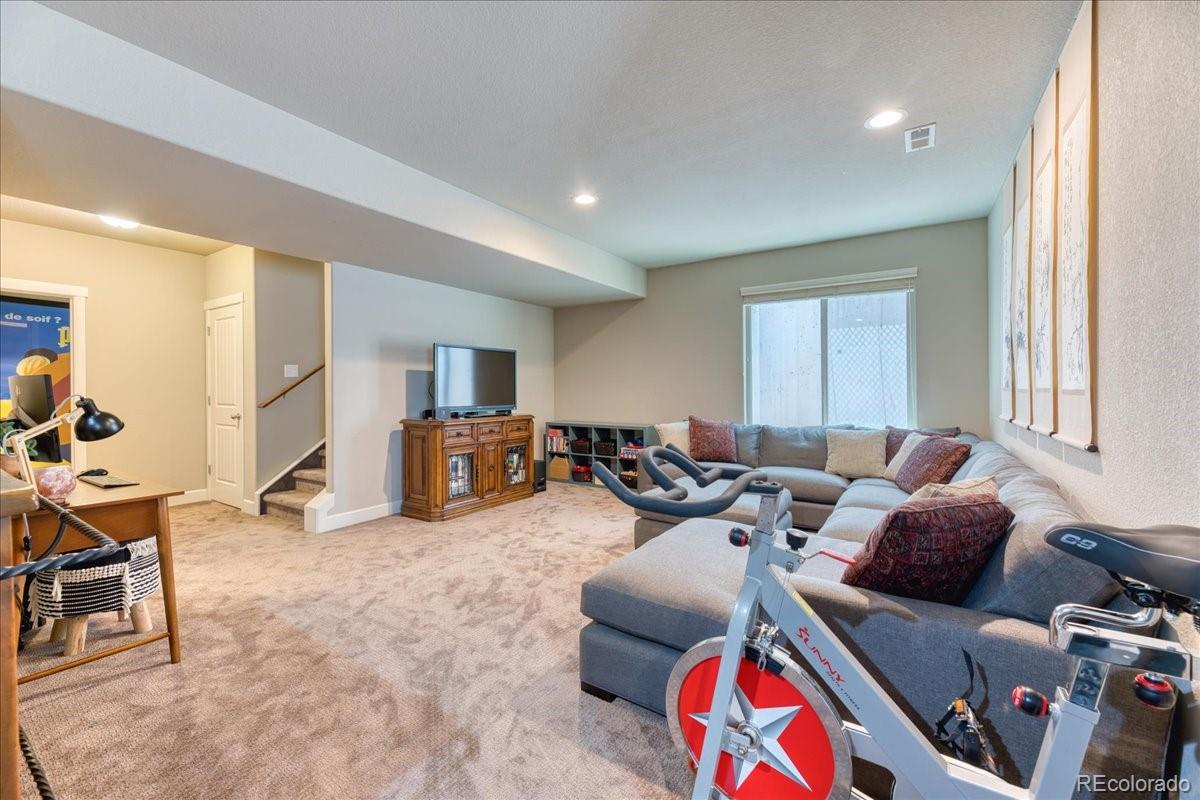 MLS Image #25 for 2347 s loveland street,lakewood, Colorado