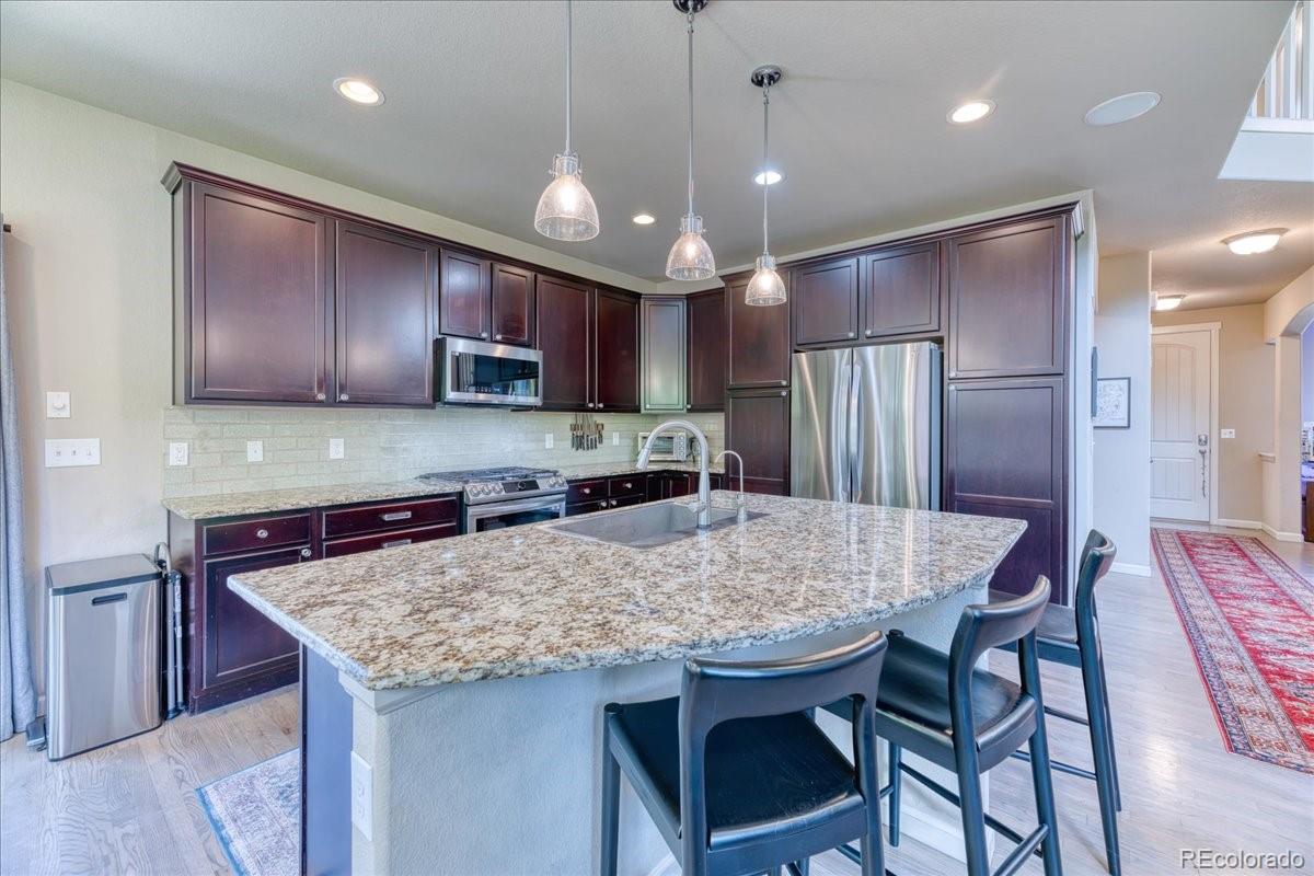 MLS Image #8 for 2347 s loveland street,lakewood, Colorado