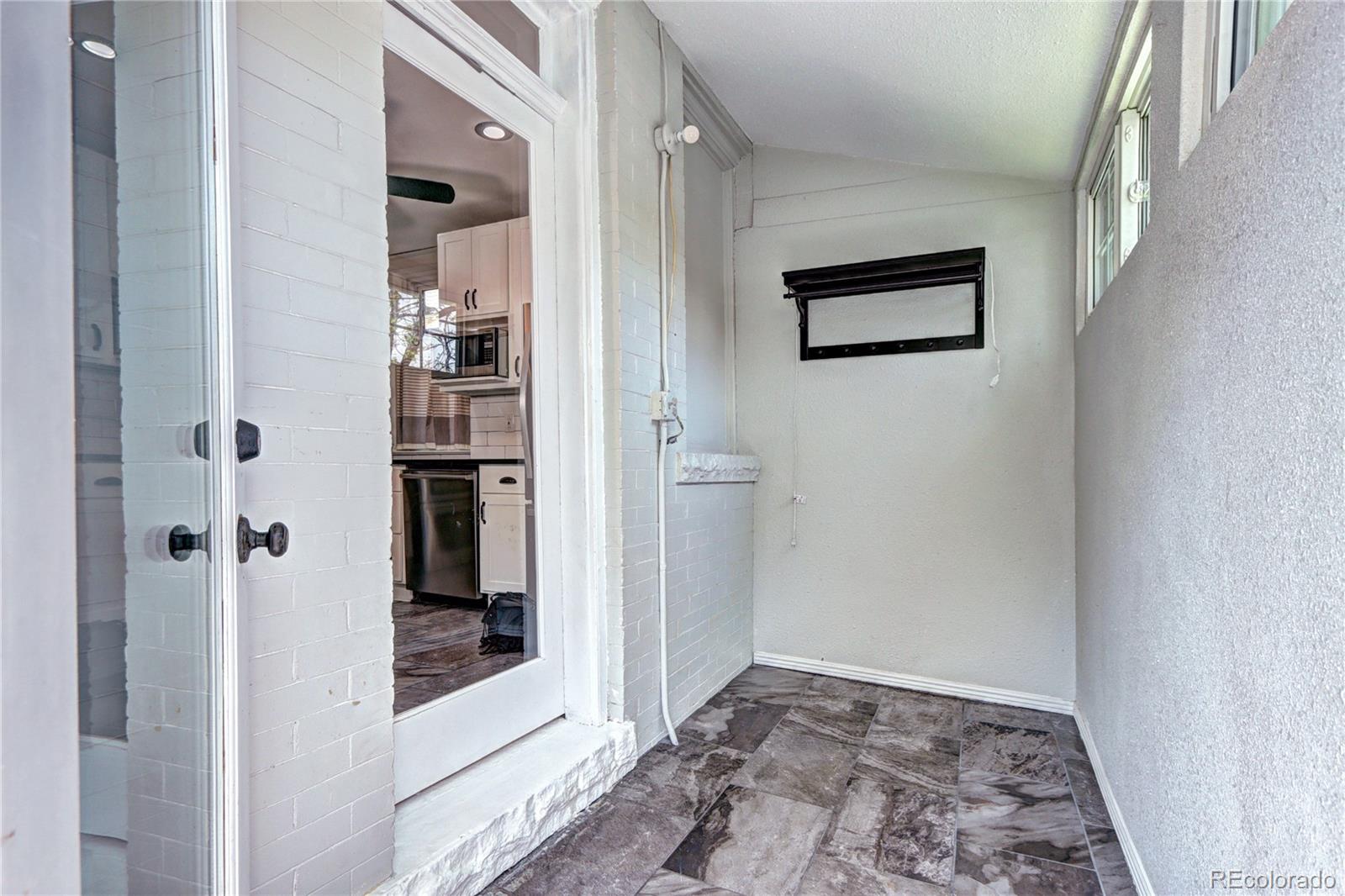 MLS Image #13 for 2 n pennsylvania street,denver, Colorado