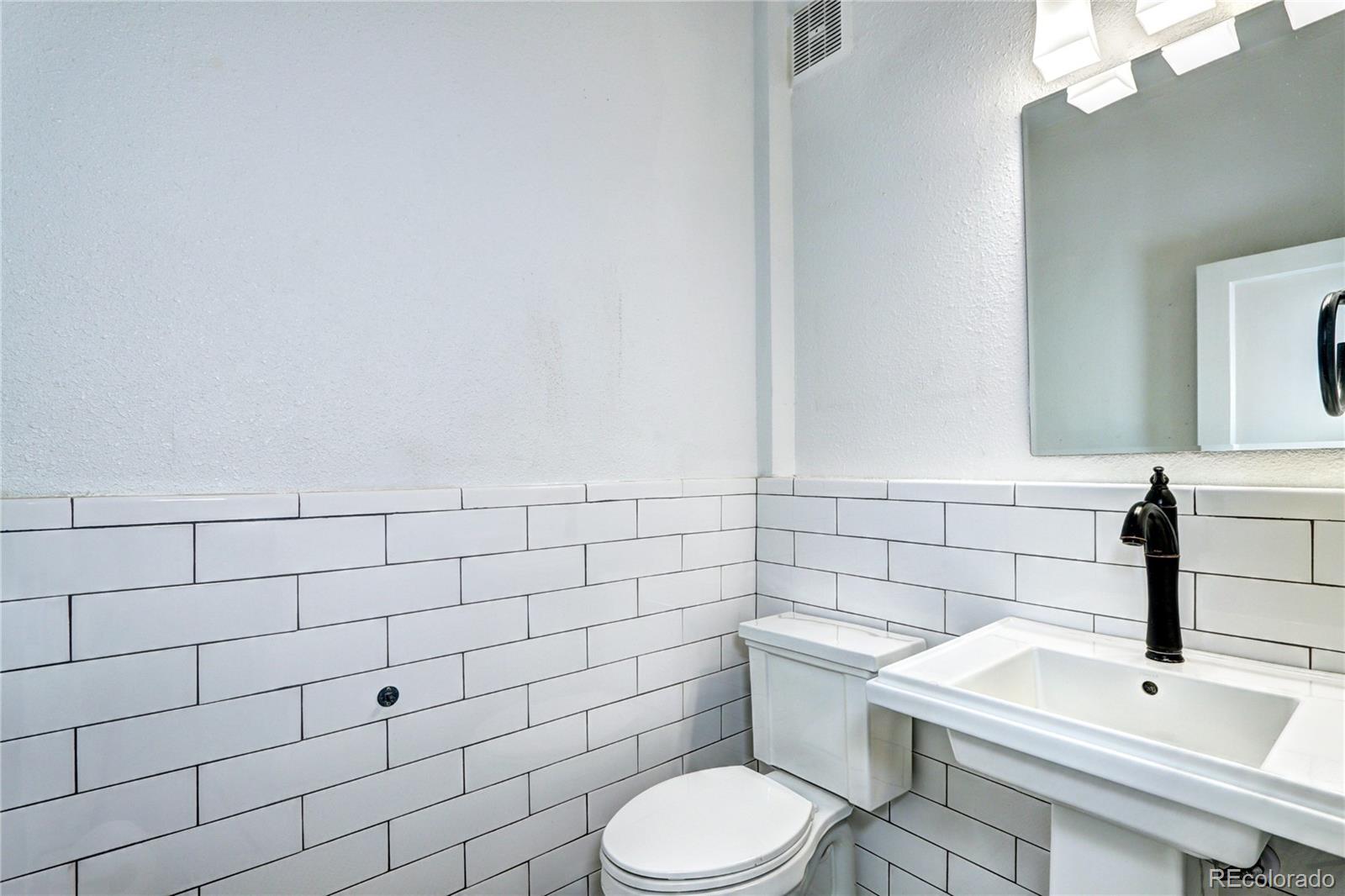 MLS Image #14 for 2 n pennsylvania street,denver, Colorado
