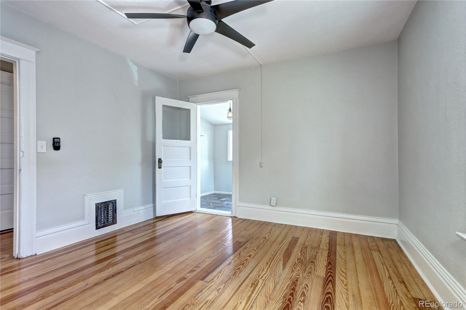 MLS Image #18 for 2 n pennsylvania street,denver, Colorado