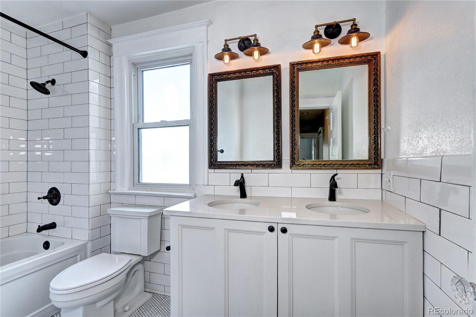 MLS Image #20 for 2 n pennsylvania street,denver, Colorado