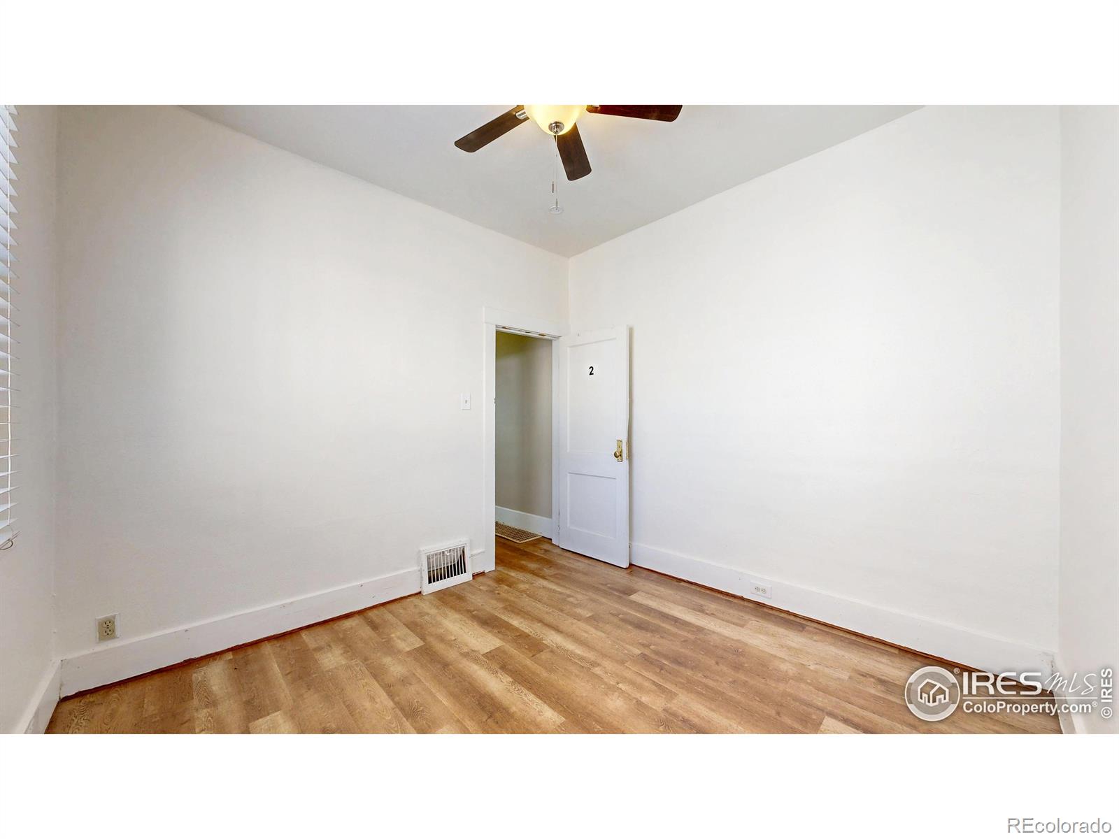 MLS Image #11 for 2009  9th avenue,greeley, Colorado