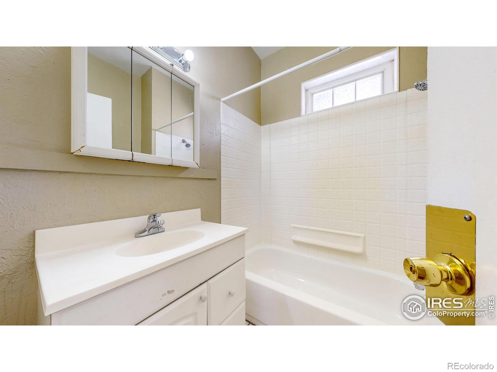 MLS Image #12 for 2009  9th avenue,greeley, Colorado