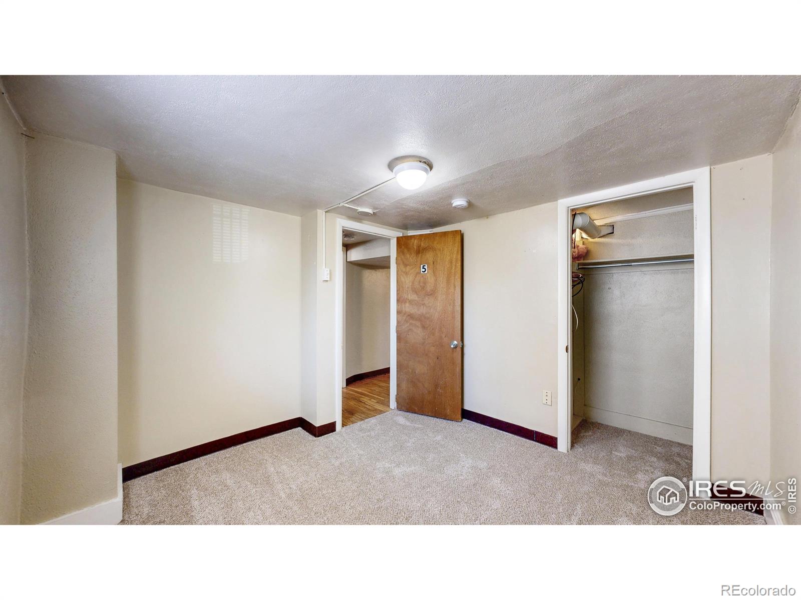 MLS Image #18 for 2009  9th avenue,greeley, Colorado