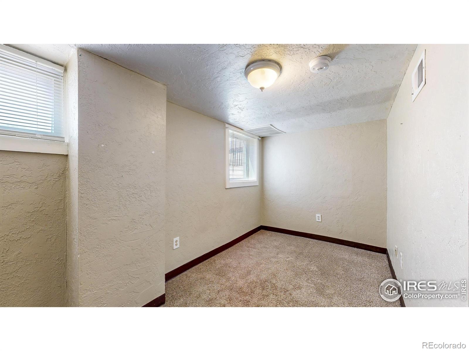 MLS Image #19 for 2009  9th avenue,greeley, Colorado