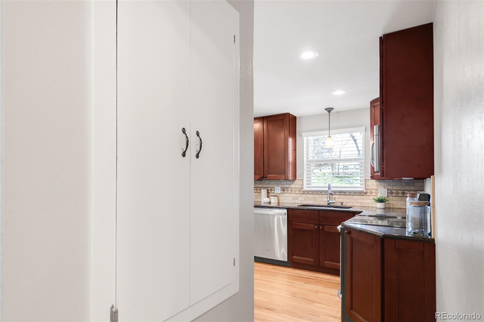 MLS Image #11 for 2756 e euclid avenue,centennial, Colorado