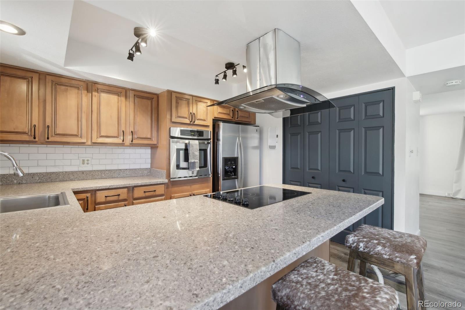MLS Image #10 for 12455 w alameda drive,lakewood, Colorado